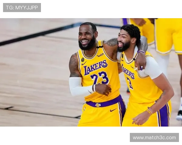 NBA季后赛最新战报：湖人逆转快船挺进西决 詹姆斯再创历史新纪录 - 副本 - 副本